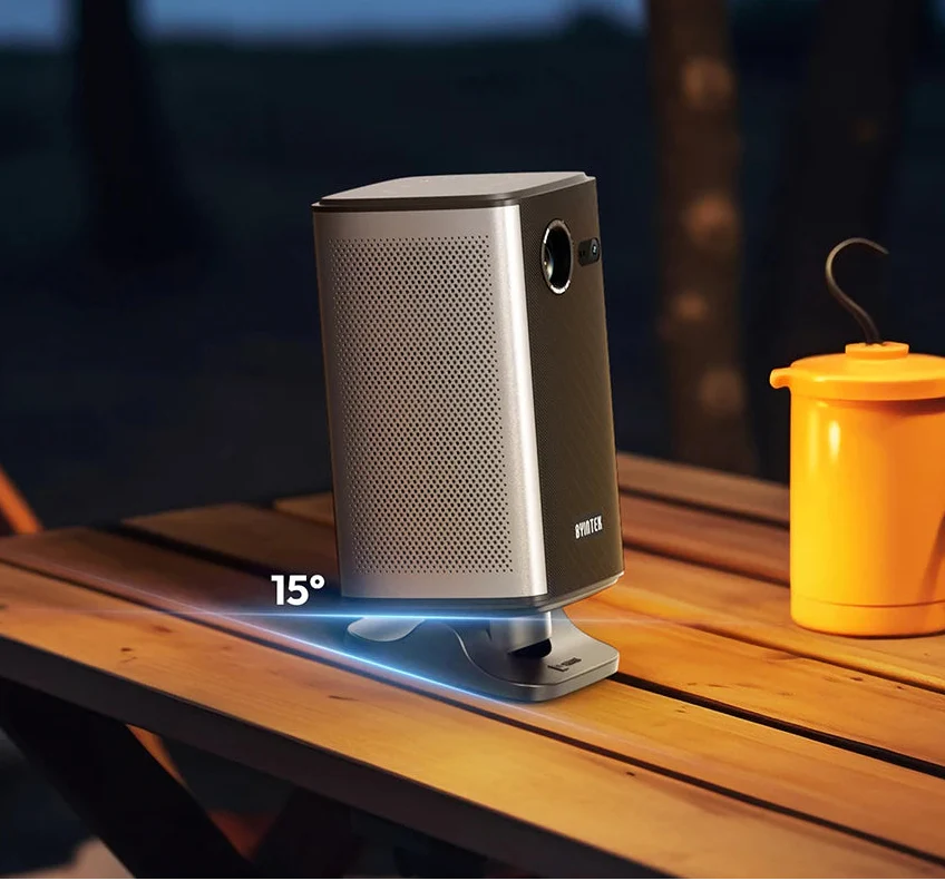 BYINTEK P70X vidéoprojecteur nomade - connectique et batterie
